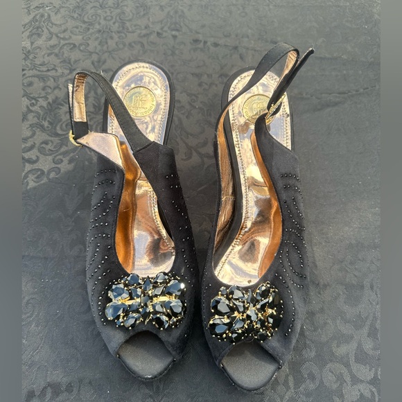 NWOB Roberta Fabiani Shoes size 10.5 (IT 41)
Made in Italy - Picture 3 of 10